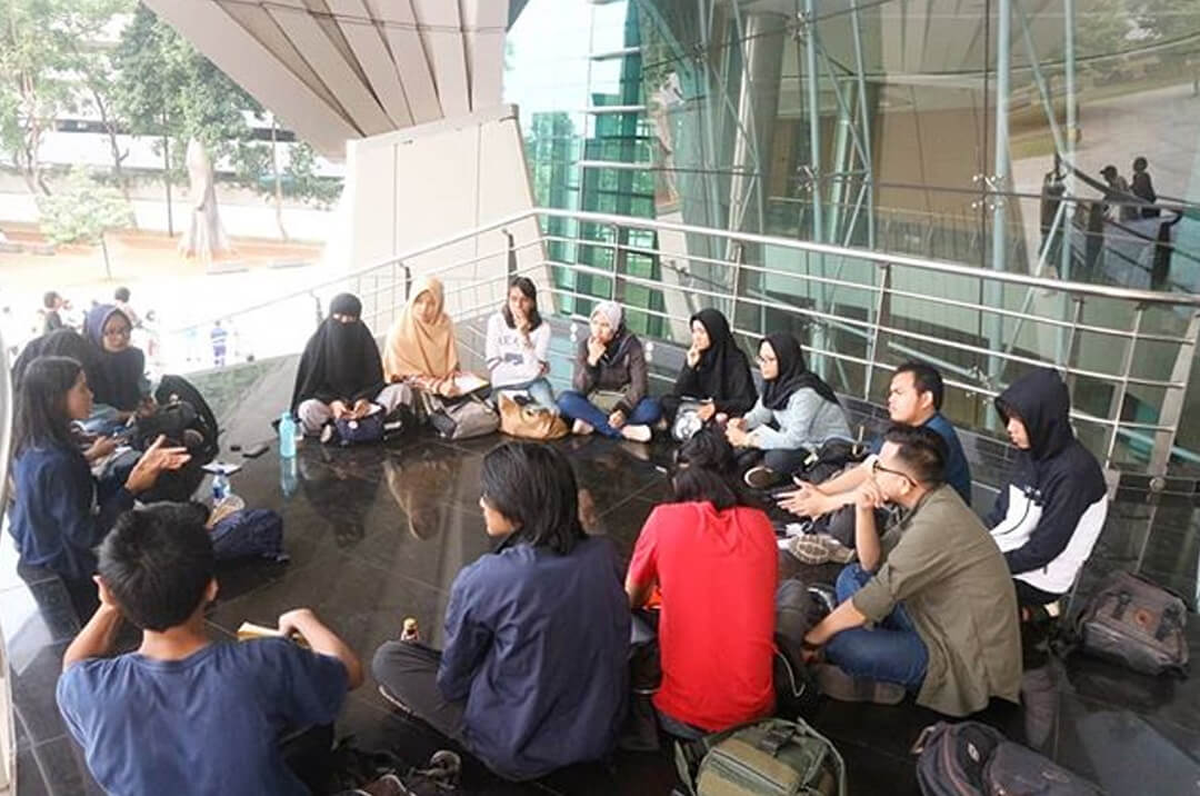 Cerita di Balik Kelas Puisi